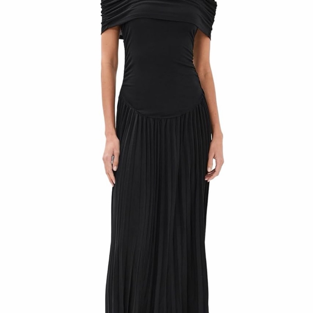 XS Lioness Black Off-Shoulder Pleated Maxi Dress